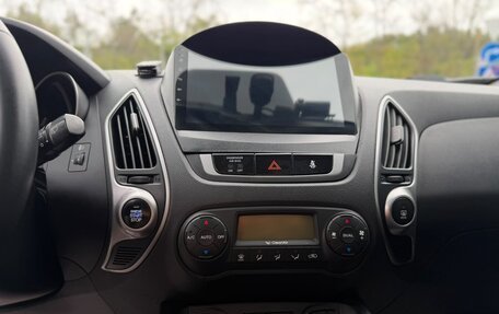 Hyundai ix35 I рестайлинг, 2011 год, 1 200 000 рублей, 18 фотография