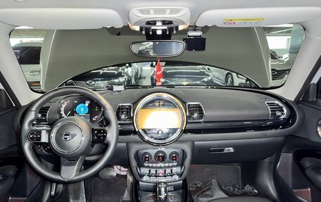 MINI Clubman, 2022 год, 1 580 000 рублей, 5 фотография
