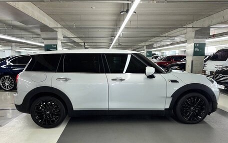 MINI Clubman, 2022 год, 1 580 000 рублей, 2 фотография