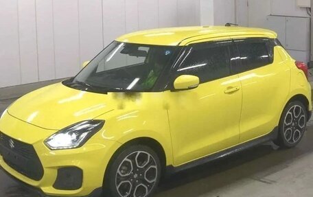 Suzuki Swift V, 2020 год, 1 300 000 рублей, 2 фотография