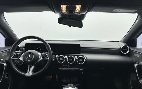Mercedes-Benz A-Класс, 2023 год, 2 107 000 рублей, 7 фотография