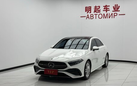 Mercedes-Benz A-Класс, 2023 год, 2 107 000 рублей, 3 фотография