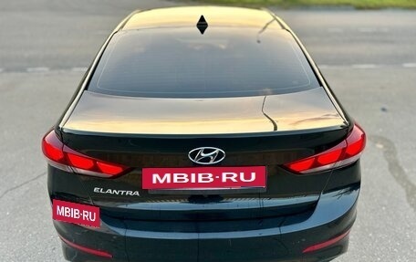 Hyundai Elantra VI рестайлинг, 2016 год, 1 060 000 рублей, 4 фотография