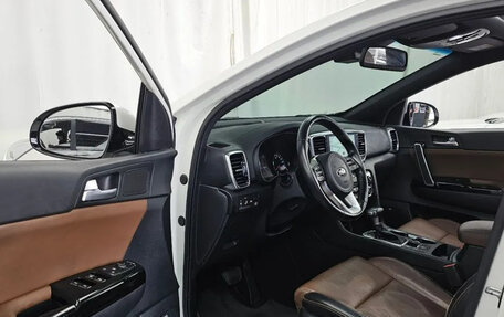 KIA Sportage IV рестайлинг, 2020 год, 1 800 000 рублей, 9 фотография
