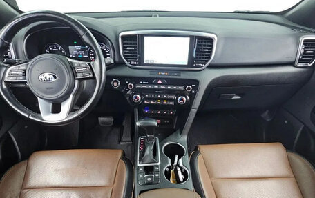 KIA Sportage IV рестайлинг, 2020 год, 1 800 000 рублей, 11 фотография