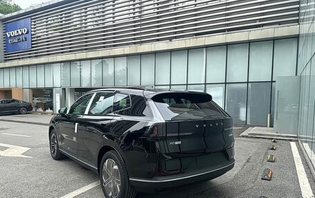 Volvo XC70, 2026 год, 6 700 000 рублей, 2 фотография