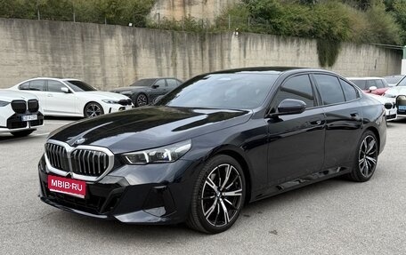 BMW 5 серия, 2025 год, 8 100 548 рублей, 1 фотография
