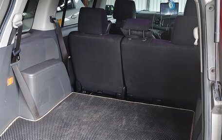 Toyota ISis I, 2009 год, 1 050 000 рублей, 8 фотография