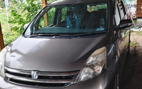Toyota ISis I, 2009 год, 1 050 000 рублей, 1 фотография