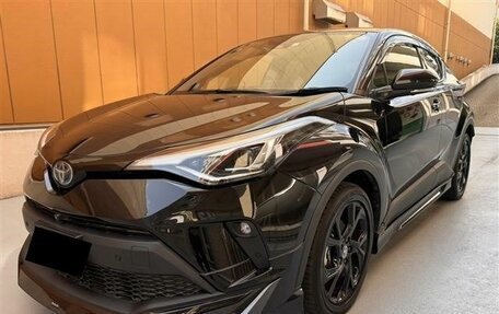 Toyota C-HR I рестайлинг, 2023 год, 1 621 000 рублей, 1 фотография
