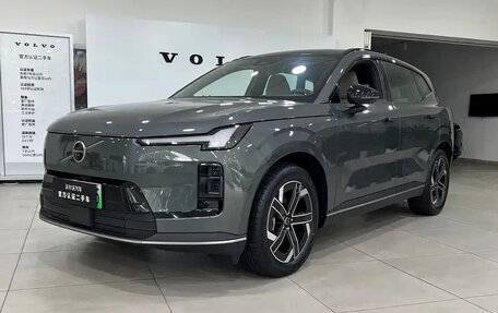Volvo XC70, 2026 год, 6 700 000 рублей, 1 фотография