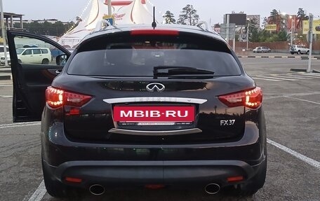Infiniti FX II, 2013 год, 2 300 000 рублей, 4 фотография