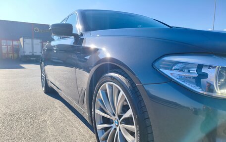 BMW 5 серия, 2018 год, 3 050 000 рублей, 15 фотография