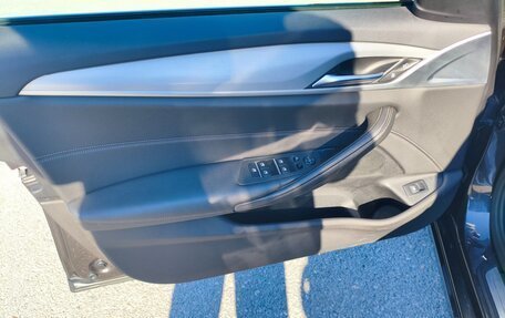 BMW 5 серия, 2018 год, 3 050 000 рублей, 21 фотография