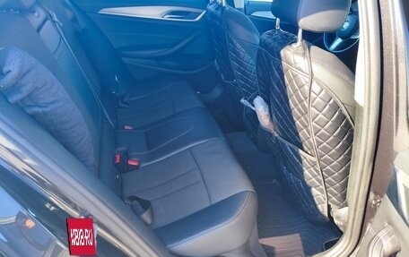 BMW 5 серия, 2018 год, 3 050 000 рублей, 17 фотография