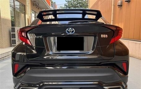 Toyota C-HR I рестайлинг, 2023 год, 1 621 000 рублей, 6 фотография