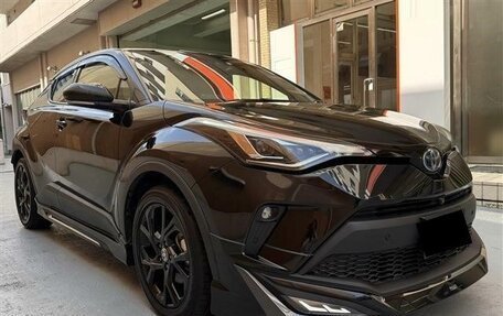 Toyota C-HR I рестайлинг, 2023 год, 1 621 000 рублей, 2 фотография