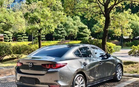 Mazda 3, 2023 год, 1 600 000 рублей, 4 фотография