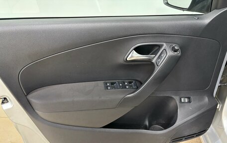Volkswagen Polo VI (EU Market), 2011 год, 640 000 рублей, 10 фотография