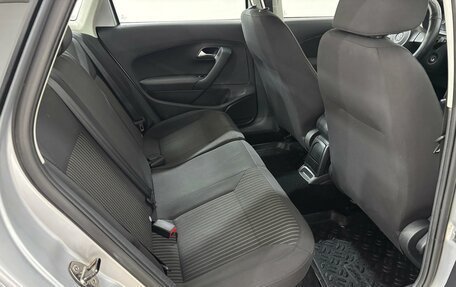 Volkswagen Polo VI (EU Market), 2011 год, 640 000 рублей, 18 фотография