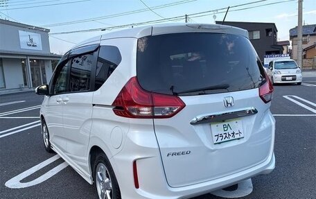 Honda Freed II, 2017 год, 1 180 000 рублей, 6 фотография