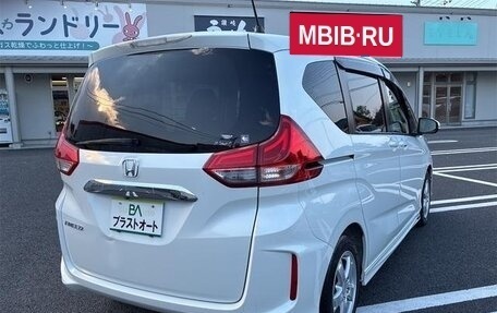 Honda Freed II, 2017 год, 1 180 000 рублей, 4 фотография