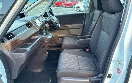 Honda Freed II, 2017 год, 1 180 000 рублей, 16 фотография
