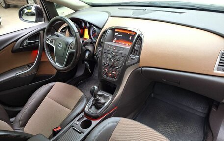 Opel Astra J, 2014 год, 670 000 рублей, 10 фотография