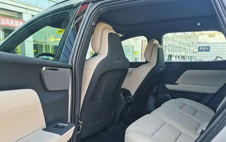 Volvo XC70, 2026 год, 5 100 000 рублей, 13 фотография