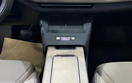 Volvo XC70, 2026 год, 6 700 000 рублей, 12 фотография