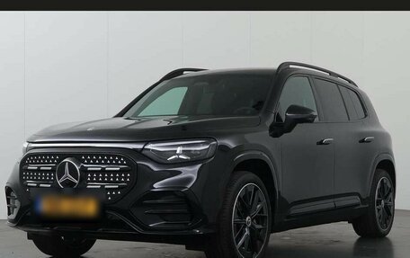 Mercedes-Benz GLB, 2026 год, 5 880 000 рублей, 1 фотография