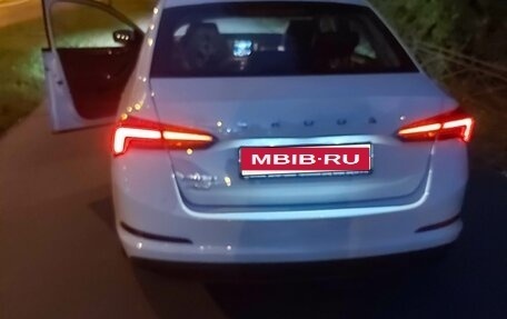 Skoda Rapid II, 2021 год, 900 000 рублей, 1 фотография