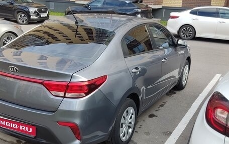 KIA Rio IV, 2018 год, 1 300 000 рублей, 10 фотография