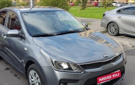 KIA Rio IV, 2018 год, 1 300 000 рублей, 9 фотография