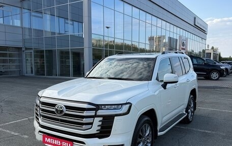 Toyota Land Cruiser, 2022 год, 13 500 000 рублей, 2 фотография