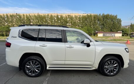 Toyota Land Cruiser, 2022 год, 13 500 000 рублей, 4 фотография