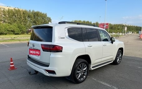 Toyota Land Cruiser, 2022 год, 13 500 000 рублей, 6 фотография