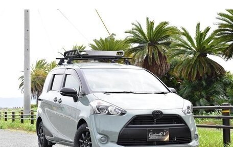 Toyota Sienta II, 2016 год, 1 090 000 рублей, 1 фотография