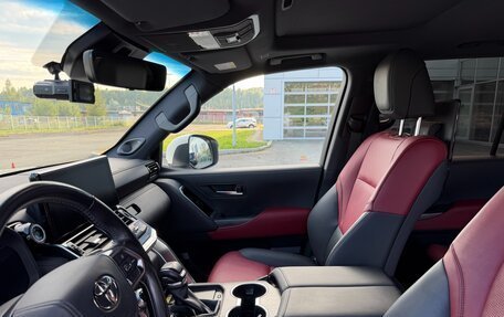 Toyota Land Cruiser, 2022 год, 13 500 000 рублей, 12 фотография