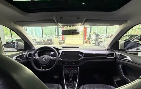 Volkswagen T-Cross I, 2022 год, 1 350 000 рублей, 8 фотография