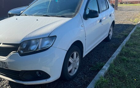 Renault Logan II, 2017 год, 530 000 рублей, 2 фотография