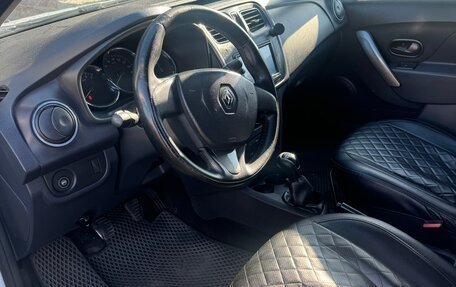 Renault Logan II, 2017 год, 530 000 рублей, 5 фотография