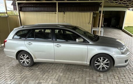 Toyota Avensis III рестайлинг, 2007 год, 830 000 рублей, 4 фотография