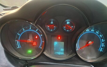 Chevrolet Cruze II, 2011 год, 600 000 рублей, 6 фотография