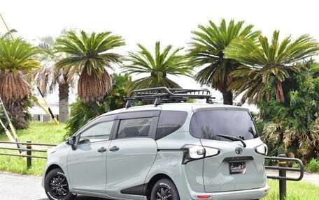 Toyota Sienta II, 2016 год, 1 090 000 рублей, 6 фотография