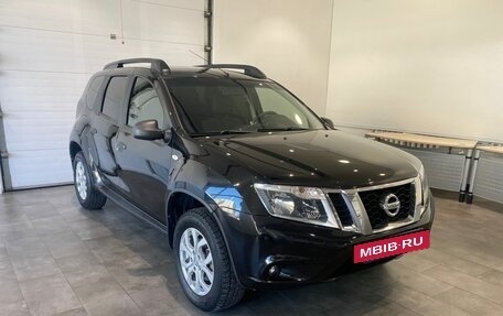 Nissan Terrano III, 2015 год, 1 046 000 рублей, 3 фотография