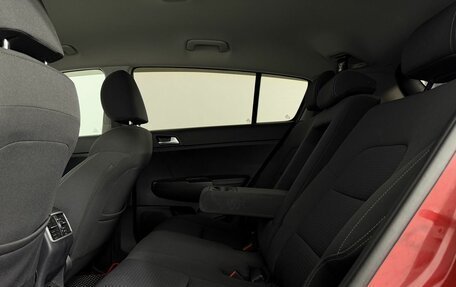 KIA Sportage IV рестайлинг, 2018 год, 1 900 000 рублей, 16 фотография