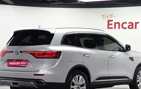 Renault Samsung QM6, 2022 год, 1 557 000 рублей, 3 фотография