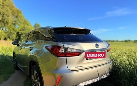 Lexus RX IV рестайлинг, 2018 год, 3 920 000 рублей, 4 фотография