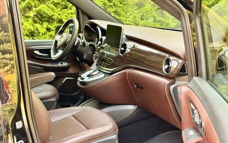Mercedes-Benz V-Класс, 2016 год, 3 350 000 рублей, 15 фотография